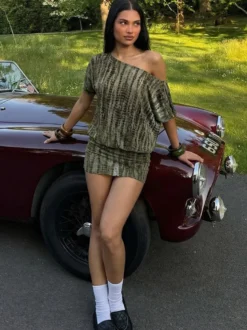 Robe de soirée bleue en polyester manches courtes dos nu robe d'été