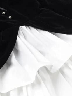Robe de soirée chic bicolore noire à volants mini-robe deux-pièces à manches longues.