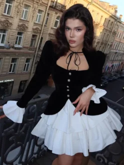 Robe de soirée chic bicolore noire à volants mini-robe deux-pièces à manches longues.