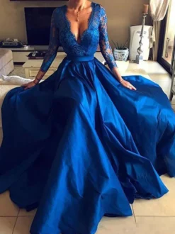 Robe de soirée col V manches 3/4 en dentelle jupe fendue à traîne en satin robe de bal