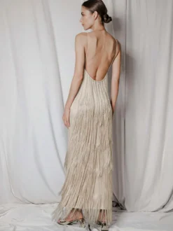 Robe de soirée maxi dorée à col V sans manches épaules dénudées robe d'été sexy et semi-formelle
