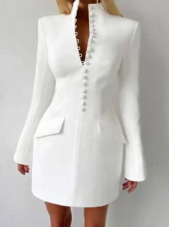 Robe de soirée mini élégante à col V poches boutonnées et coupe ajustée