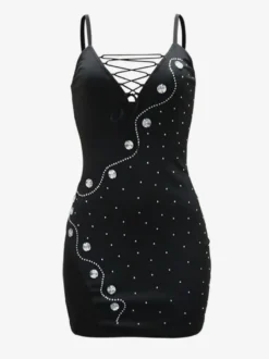 Robe de soirée moulante mini à bretelles spaghetti laçage sur le devant et strass fente sur le côté tenue de club
