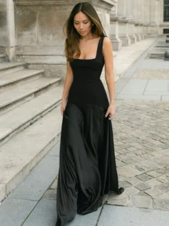 Robe de soirée noire sexy coupe trapèze col carré fermeture éclair