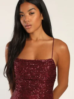 Robe de soirée sirène décolleté en paillettes longueur au sol fendue sur le devant robes de dîner formelles