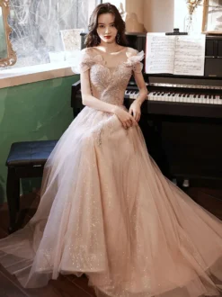 Robe de soirée trapèze décolleté illusion longueur au sol manches courtes lacets appliqués en tulle robes de soirée formelles