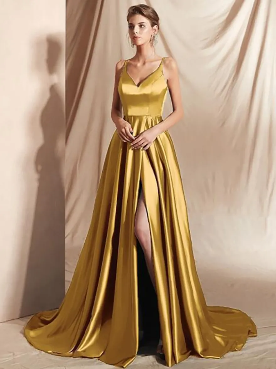 Robe de soirée trapèze en satin à col en V et traîne fendue sur le devant idéale pour les fêtes.