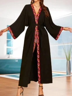 Robe de vacances dorée décontractée à imprimé manches longues et ceinture à volants
