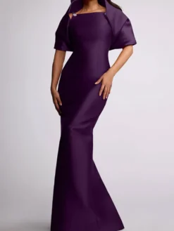 Robe d'invitée de mariage robe de mère de la mariée longue au sol avec perles et cape amovible