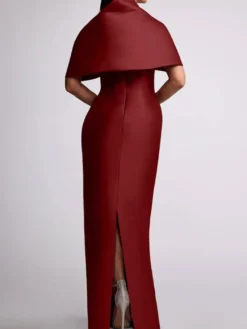Robe d'invitée de mariage robe de mère de la mariée longue au sol avec perles et cape amovible