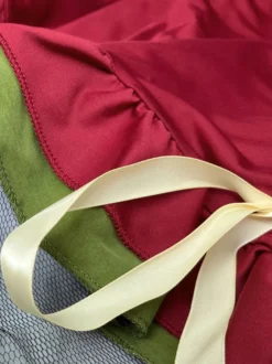 Robe Dirndl mi-longue pour femme costume traditionnel rouge pour l'Oktoberfest jupe moderne et élégante.