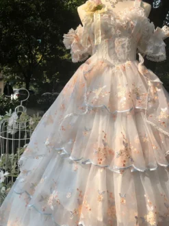 Robe Lolita douce sans manches fleurs brodées nœuds en dentelle volants longue robe de princesse