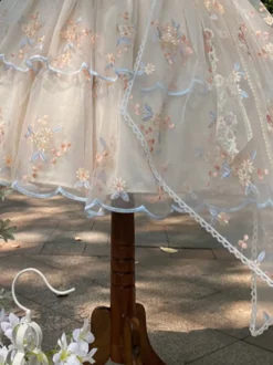 Robe Lolita douce sans manches fleurs brodées nœuds en dentelle volants longue robe de princesse