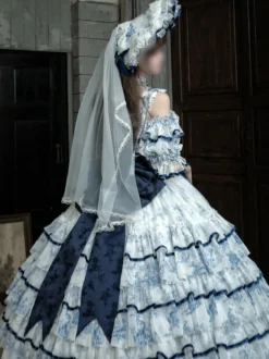 Robe Lolita féerique bleu ciel clair nœuds lacets manches courtes style rococo robe de tea party