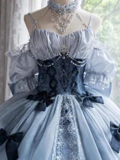 Robe Lolita féerique à bretelles spaghetti corset dos nu robe Lolita longue en dentelle