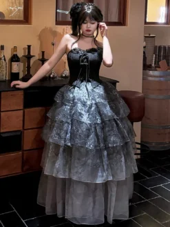 Robe Lolita féerique noire à fines bretelles et volants robe Lolita pour tea party