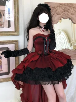 Robe Lolita gothique rouge à spaghetti et nœuds roses robe courte Lolita avec traîne