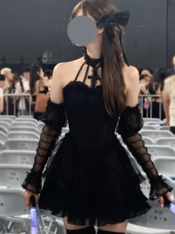 Robe Lolita noire gothique à volants et à plusieurs couches dos nu