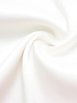 Robe longue blanche en satin pour femme - Élégante robe sans manches à col bénitier et dos nu style soie - Idéale pour les soirées d'été et les bals de fin d'année 2026