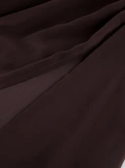 Robe longue en maille transparente à manches longues et fente latérale style cache-maillot pour femme 2026