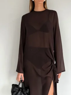 Robe longue en maille transparente à manches longues et fente latérale style cache-maillot pour femme 2026