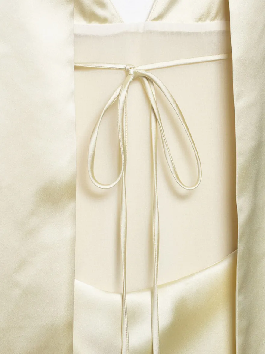 Robe longue en satin blanc crème à col halter pour femme style élégant et formel