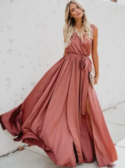 Robe longue portefeuille rose poudré pour femme - Élégante robe longue fendue sur la cuisse et décolleté en V - Tenue d'invitée pour un mariage d'été à la plage 2026