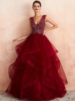Robe mariée bordeaux col v plongeat dos transparent décoré de pailletes jupe évasée en tulle Robe de mariée