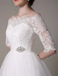 Robe mariée vintage col bateau demi-manche en dentelle jupe en tulle courte au dessus de genou Robe de mariage