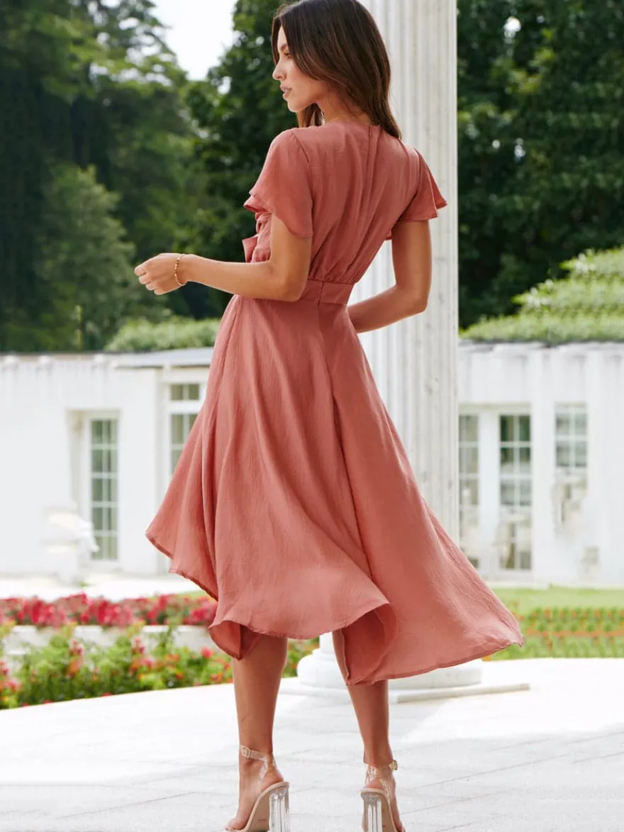 Robe midi à manches courtes col en V coupe asymétrique nouée