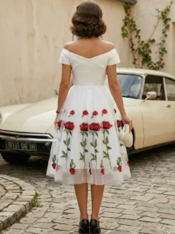 Robe midi trapèze vintage brodée de roses pour femme - Style années 50 épaules dénudées - Idéale pour un goûter d'été 2026