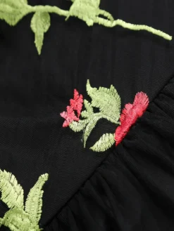 Robe midi trapèze vintage brodée de roses pour femme - Style années 50 épaules dénudées - Idéale pour un goûter d'été 2026