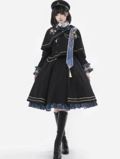 Robe militaire Lolita avec cravate et cape costume élégant de cosplay pour jeu de rôle