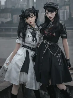 Robe militaire Lolita uniforme Lolita armée manches courtes une pièce