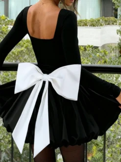 Robe mini à col carré et nœud papillon pour femme - Manches longues noires contrastées et élégantes - Style Audrey - Tenue de soirée printemps 2026