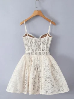 Robe mini corset en dentelle à col en cœur robe trapèze sexy à bretelles pour fête d'anniversaire 2026