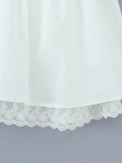 Robe mini-corset jaune beurre sans manches avec bordure en dentelle et dos lacé 2026