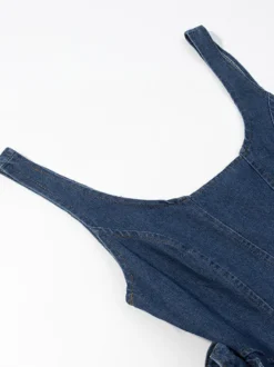 Robe mini en jean bleu marine sans manches avec ourlet à volants pour femme