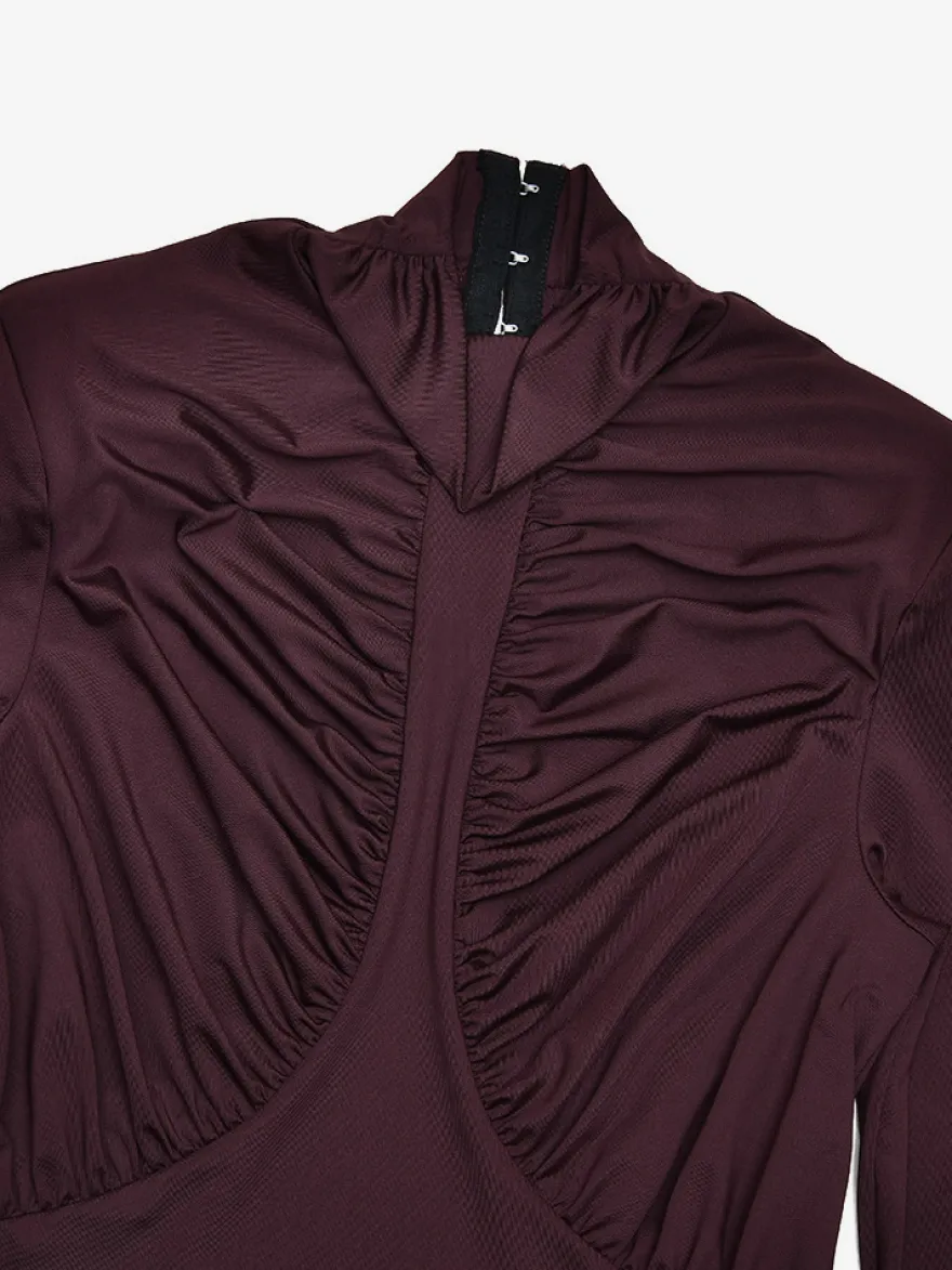 Robe mini moulante dos nu à col montant froncé style moderne collection femme 2026