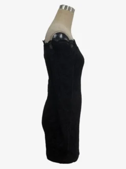Robe mini moulante à épaules dénudées en dentelle et manches longues pour femme 2026