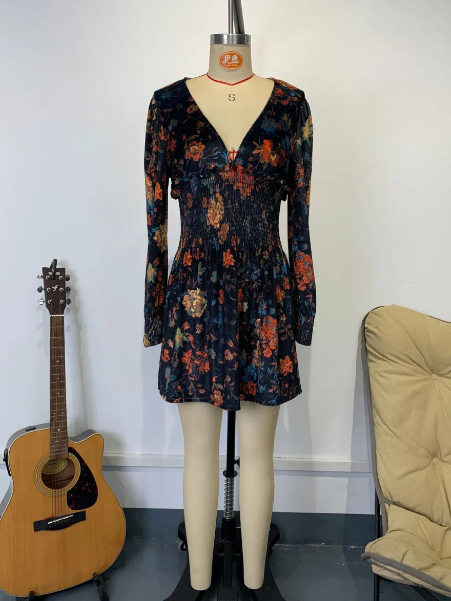 Robe mini vintage à imprimé floral taille smockée col en V et manches longues pour femme 2026