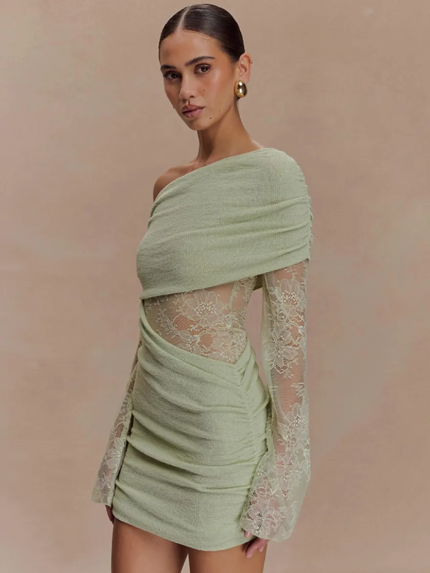 Robe moulante mini à épaules dénudées manches longues et froncée en dentelle pour femme 2026