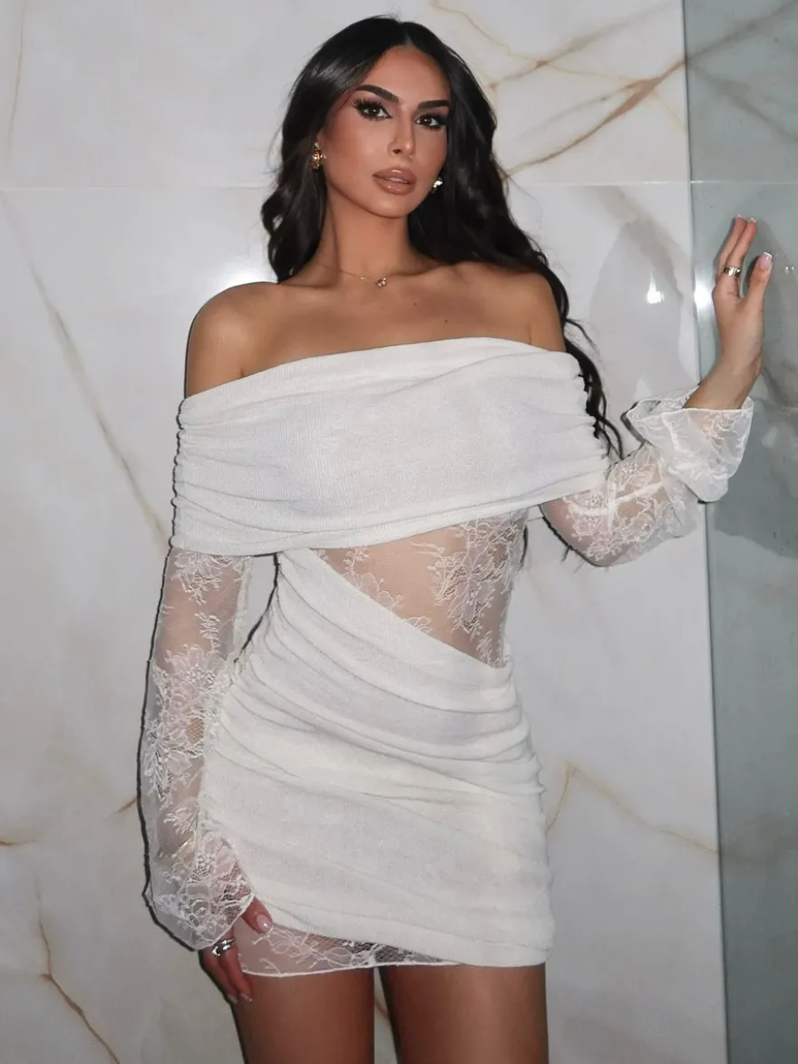 Robe moulante mini à épaules dénudées manches longues et froncée en dentelle pour femme 2026