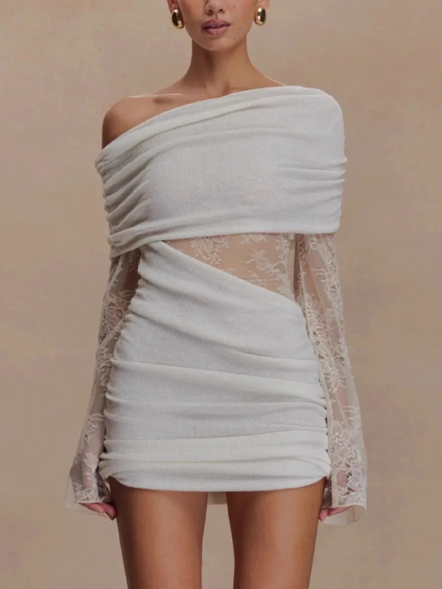 Robe moulante mini à épaules dénudées manches longues et froncée en dentelle pour femme 2026