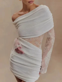 Robe moulante mini à épaules dénudées manches longues et froncée en dentelle pour femme 2026