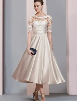 Robe mère à col bijou et demi-manches ligne a robes d'invitées de mariage en dentelle