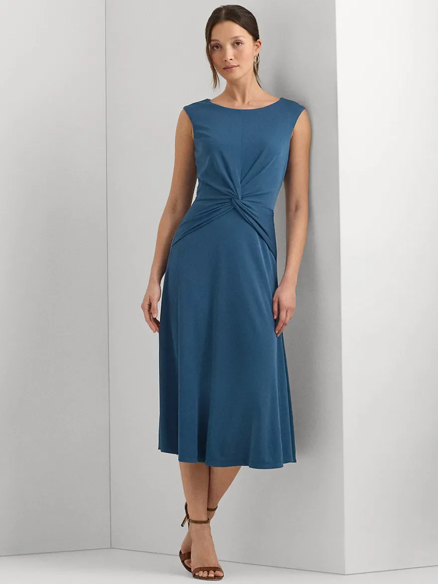 Robe mère à col bijou sans manches courte plissée robes d'invitées de mariage