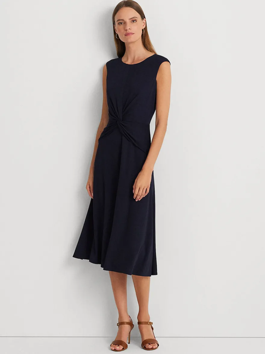 Robe mère à col bijou sans manches courte plissée robes d'invitées de mariage