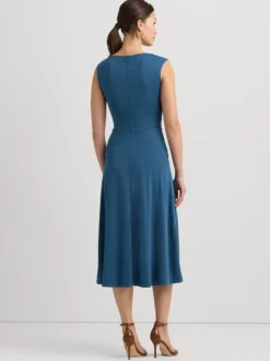 Robe mère à col bijou sans manches courte plissée robes d'invitées de mariage