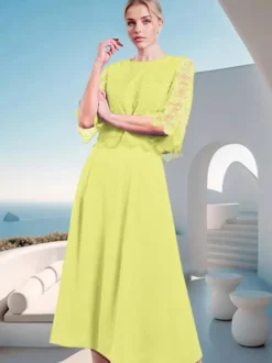 Robe mère de la mariée à col bijou et manches mi-longues en dentelle